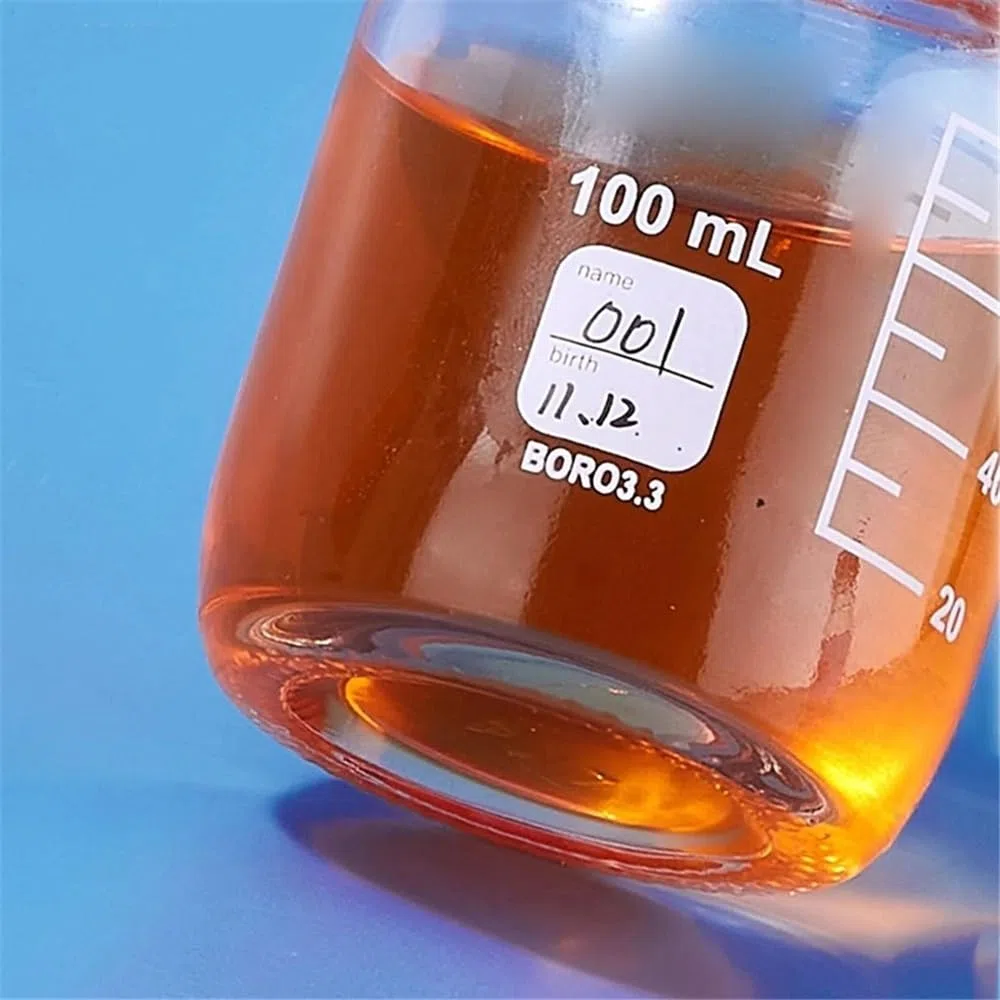 Botella de reactivo de vidrio de borosilicato de 2000 ml con rosca azul. Material de laboratorio de vidrio de borosilicato.